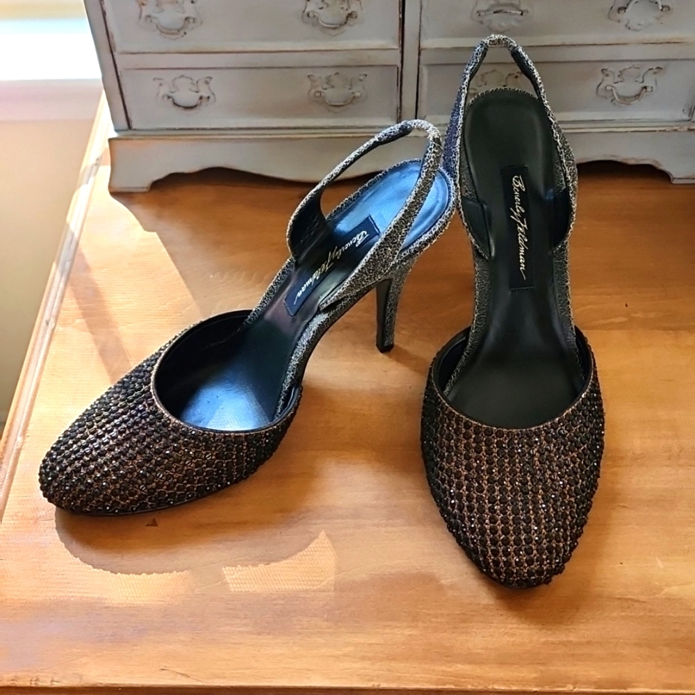 Beverly Feldman 7.5 black sparkly slingbacks